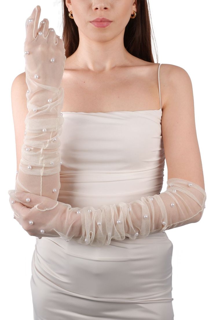 Manusi  din tull si perle aplicate Alcyone